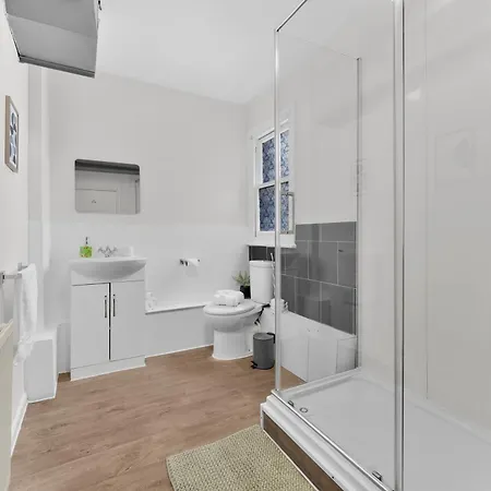 The House Apartment Bristol