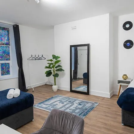 The House Apartment
